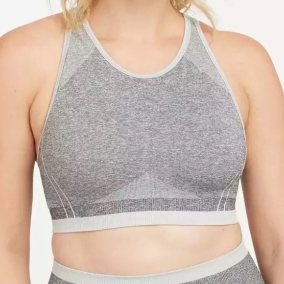 NWT Spanx Seamless Ombre Cross Back Sports Bra Spacedye Cloud Grey - Picture 1 of 8